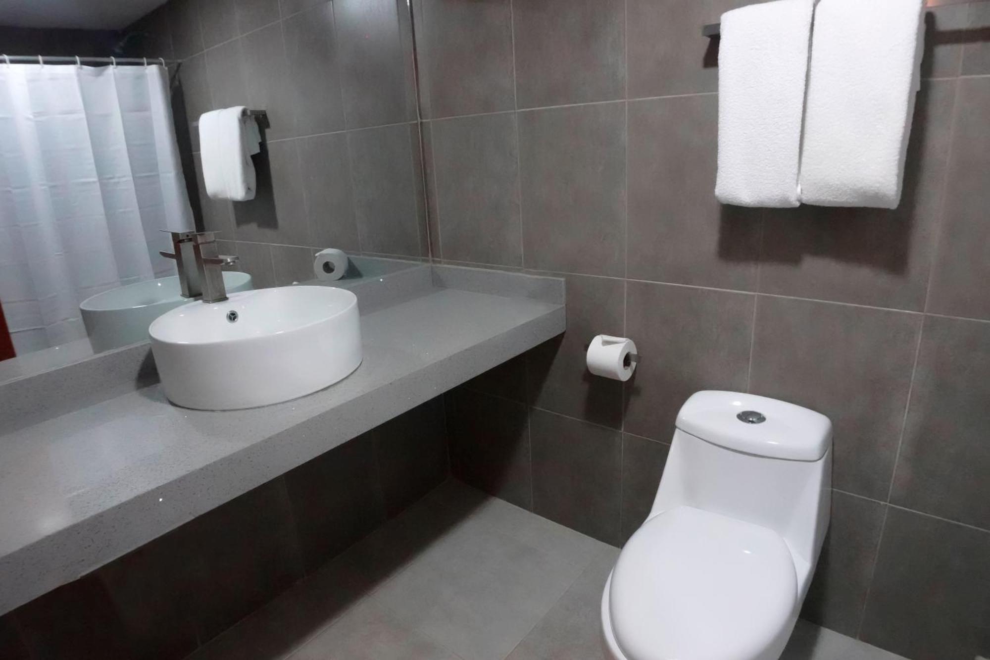 Hotel Sunsol Ecoland Pedro Gonzalez Zewnętrze zdjęcie
